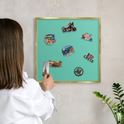 Magnetic board for magnets in a gold frame Strong mint