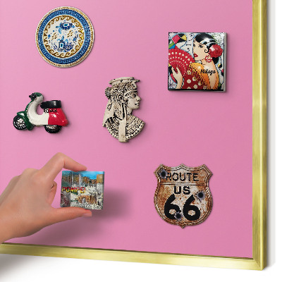 Magnetic board for magnets in a gold frame Cool pink