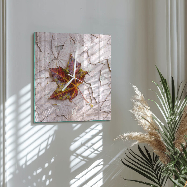 Square wall clock Maple Leaf