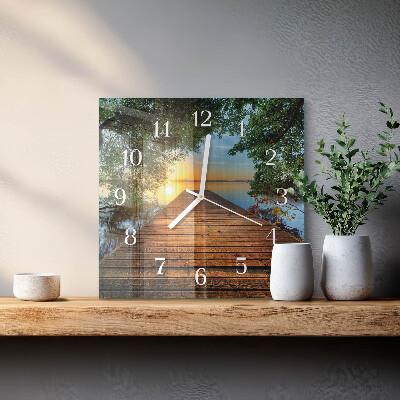 Square wall clock Network