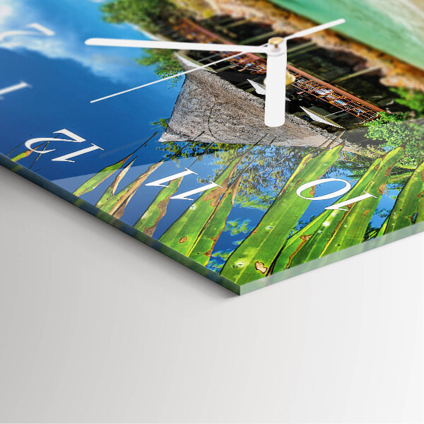 Square wall clock Island
