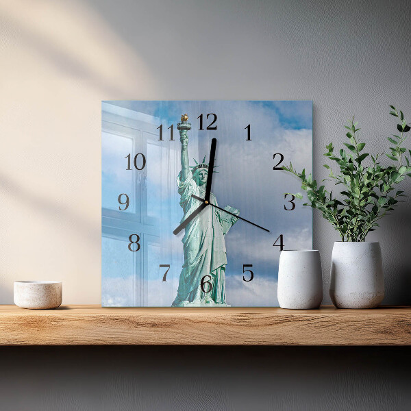 Square wall clock Statue of Liberty