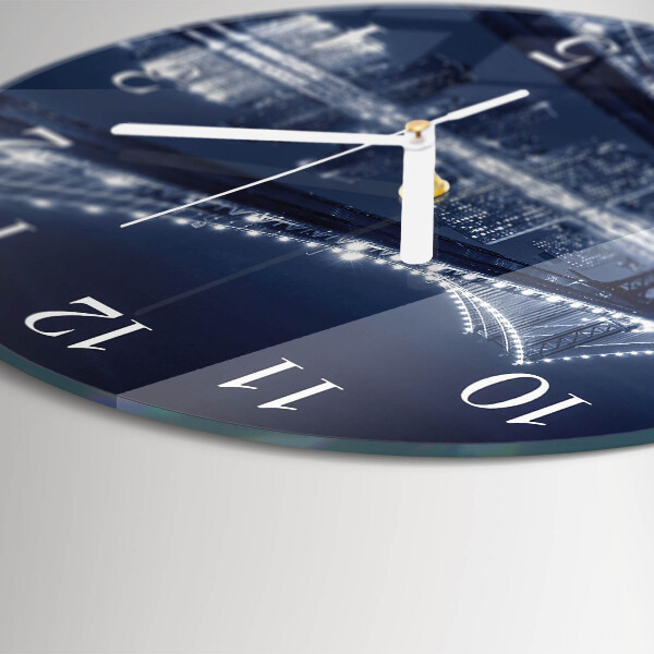 Round wall clock Bridge