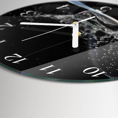 Round wall clock Water
