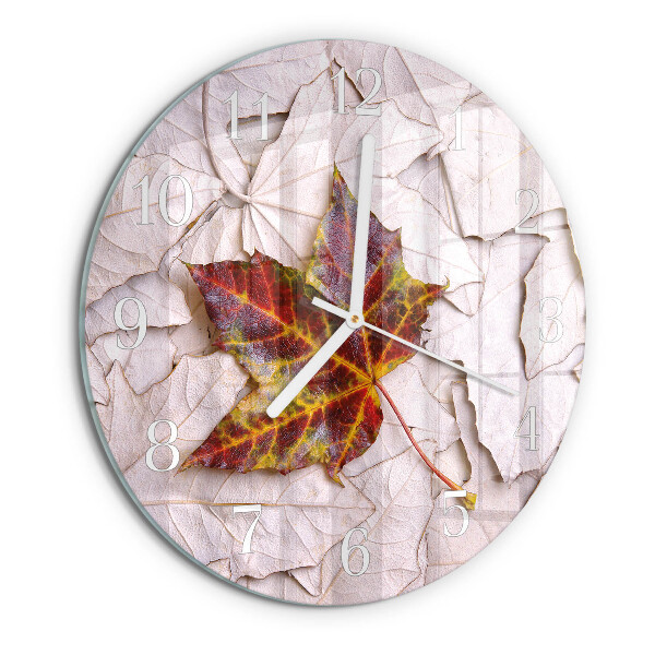 Round wall clock Maple Leaf