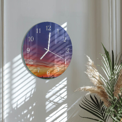 Round wall clock Field