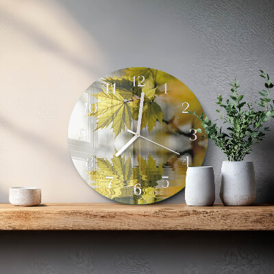 Round wall clock Maple Leaf