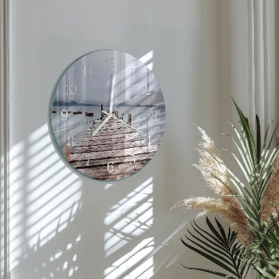 Round wall clock Network