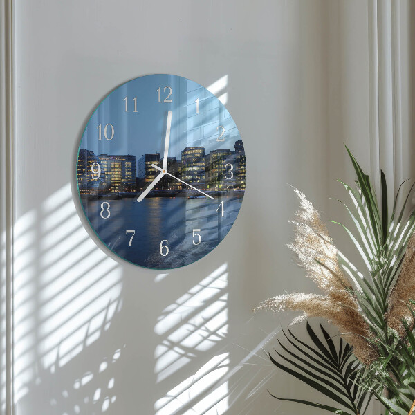 Round wall clock Horizon