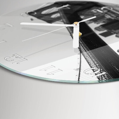 Round wall clock Bridge
