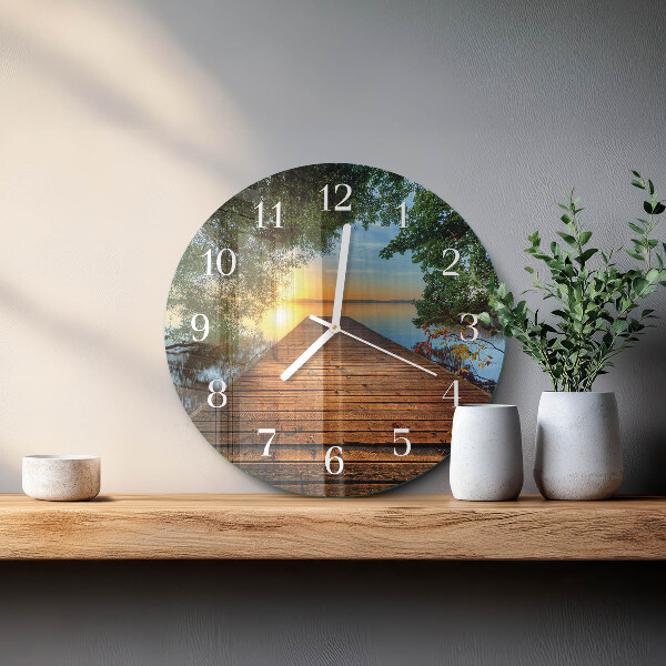 Round wall clock Network