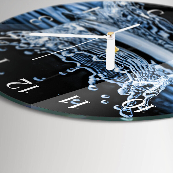 Round wall clock Water