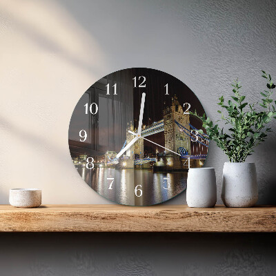 Round wall clock London Bridge