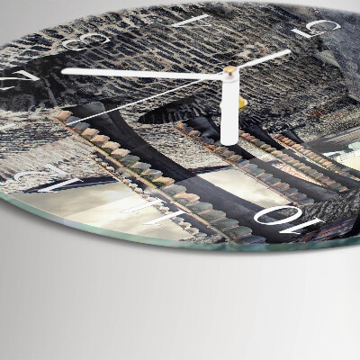 Round wall clock Avenue
