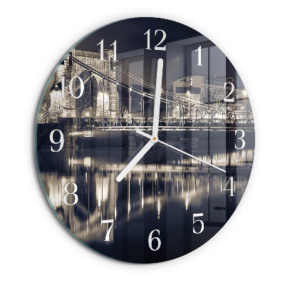 Round wall clock Bridge