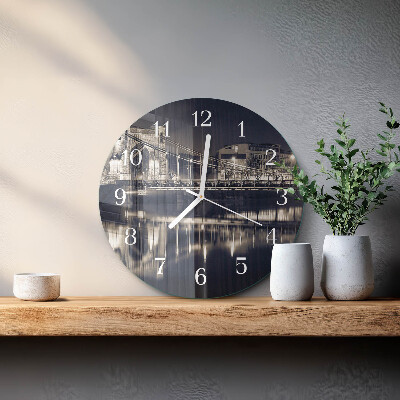 Round wall clock Bridge