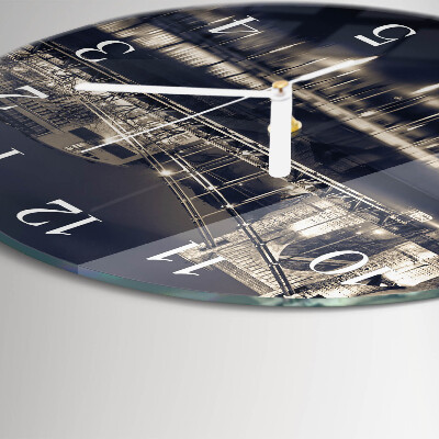 Round wall clock Bridge