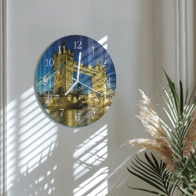 Round wall clock London Bridge