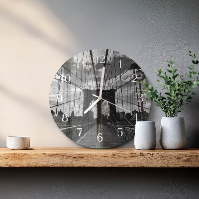 Round wall clock Bridge