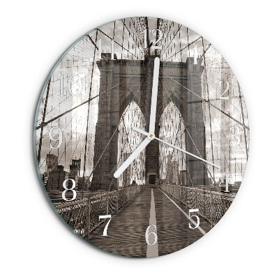 Round wall clock Bridge