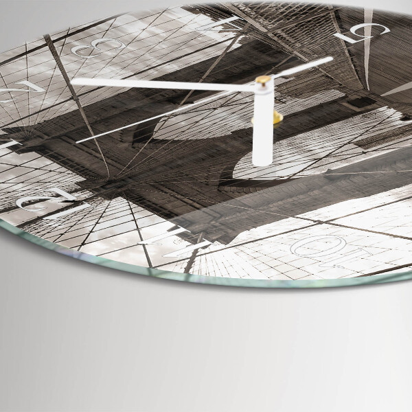 Round wall clock Bridge