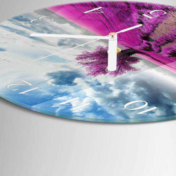 Round wall clock Field