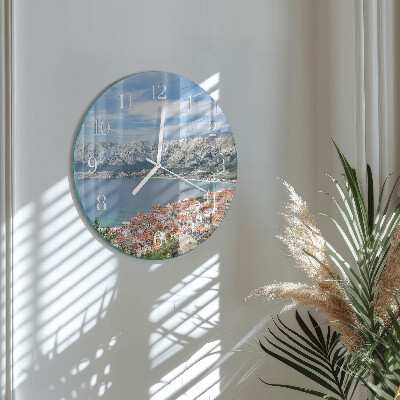 Round wall clock Bay