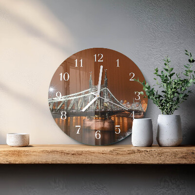 Round wall clock Bridge