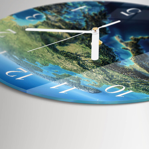 Round wall clock Earth