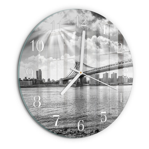 Round wall clock Bridge