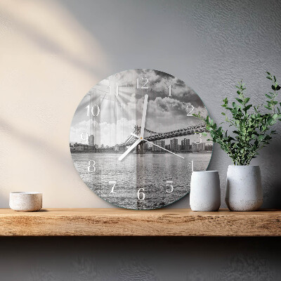 Round wall clock Bridge