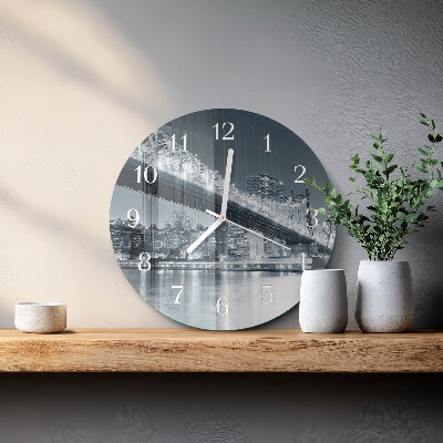 Round wall clock Bridge