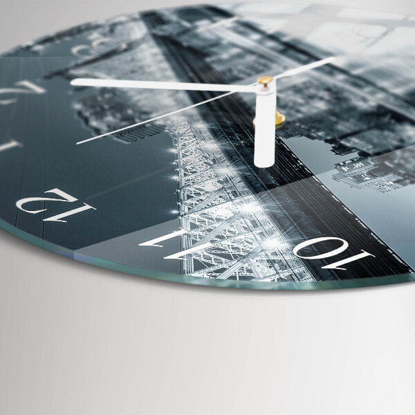 Round wall clock Bridge