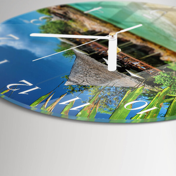 Round wall clock Island