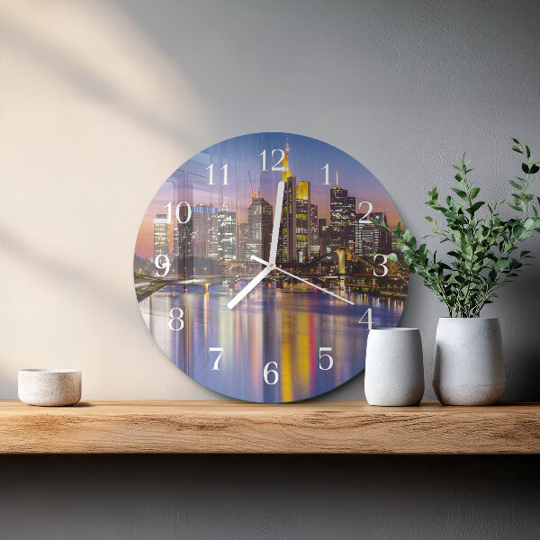 Round wall clock Horizon