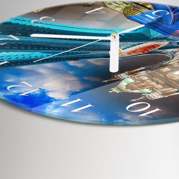 Round wall clock Bridge