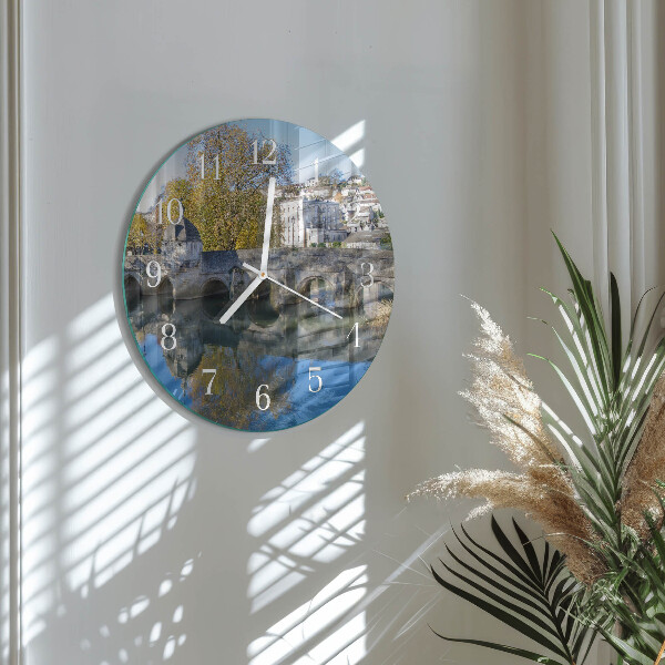 Round wall clock Bridge