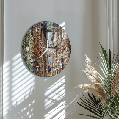 Round wall clock Avenue