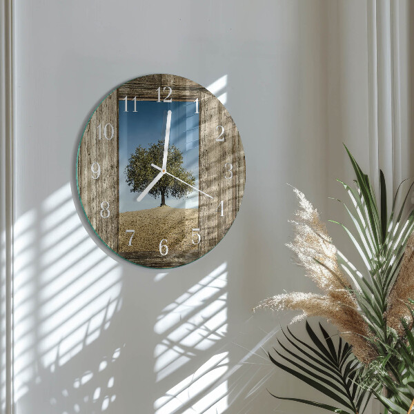 Round wall clock Tree