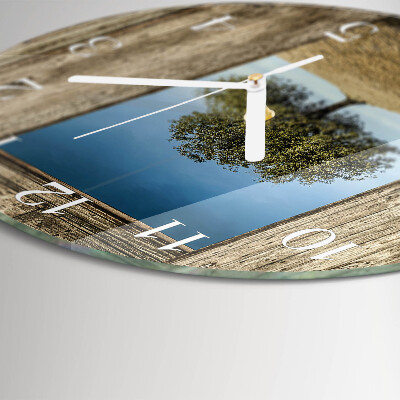 Round wall clock Tree