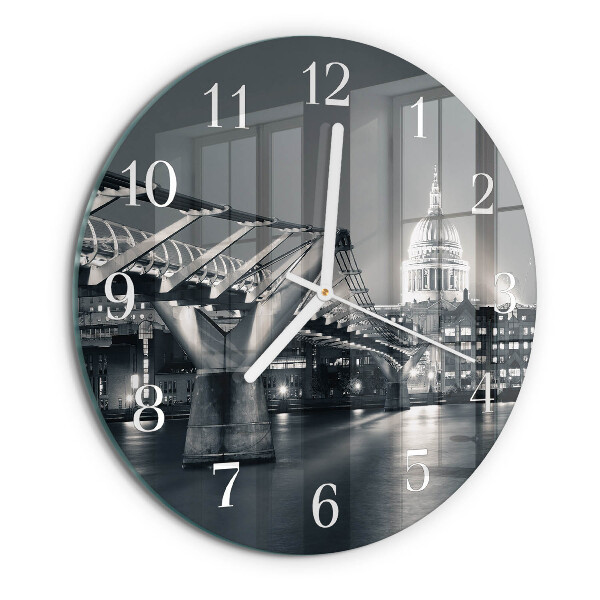 Round wall clock Horizon