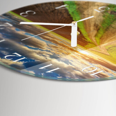 Round wall clock Field