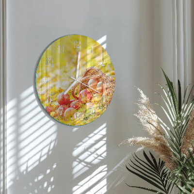 Round wall clock Apples