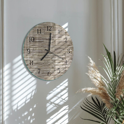 Round wall clock Wall