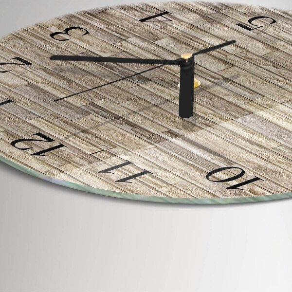 Round wall clock Wall