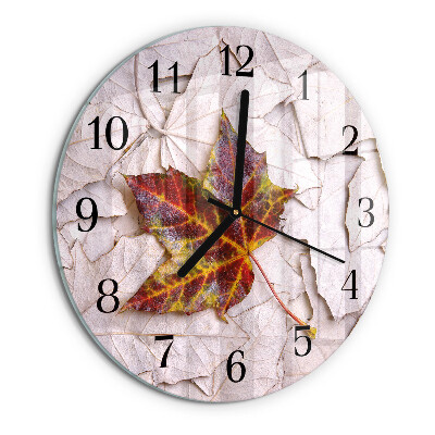 Round wall clock Maple Leaf