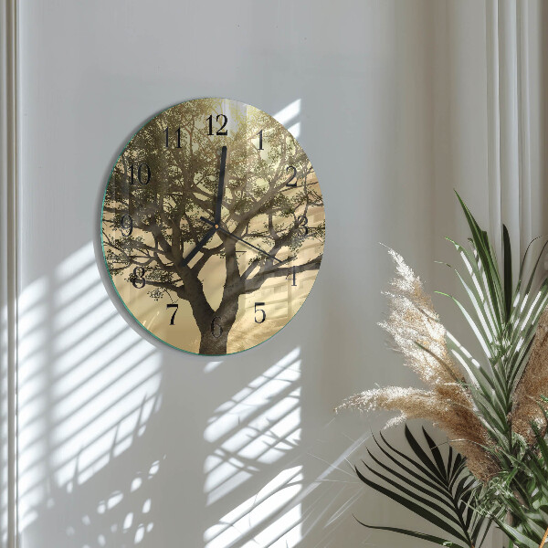 Round wall clock Tree
