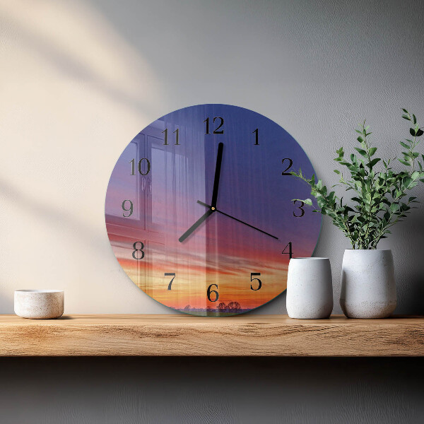 Round wall clock Field
