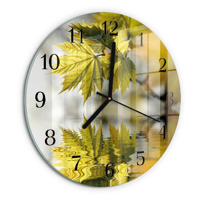 Round wall clock Maple Leaf