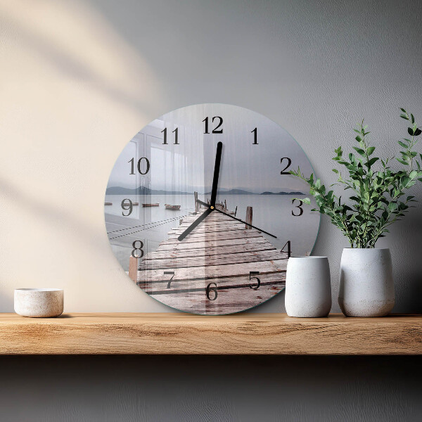 Round wall clock Network